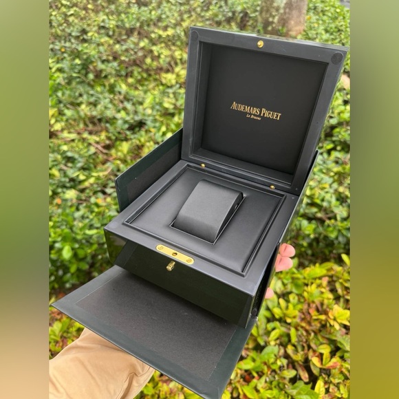Brand new Audemars Piguet box gold diamond pawn Cuban 10k 14k solid